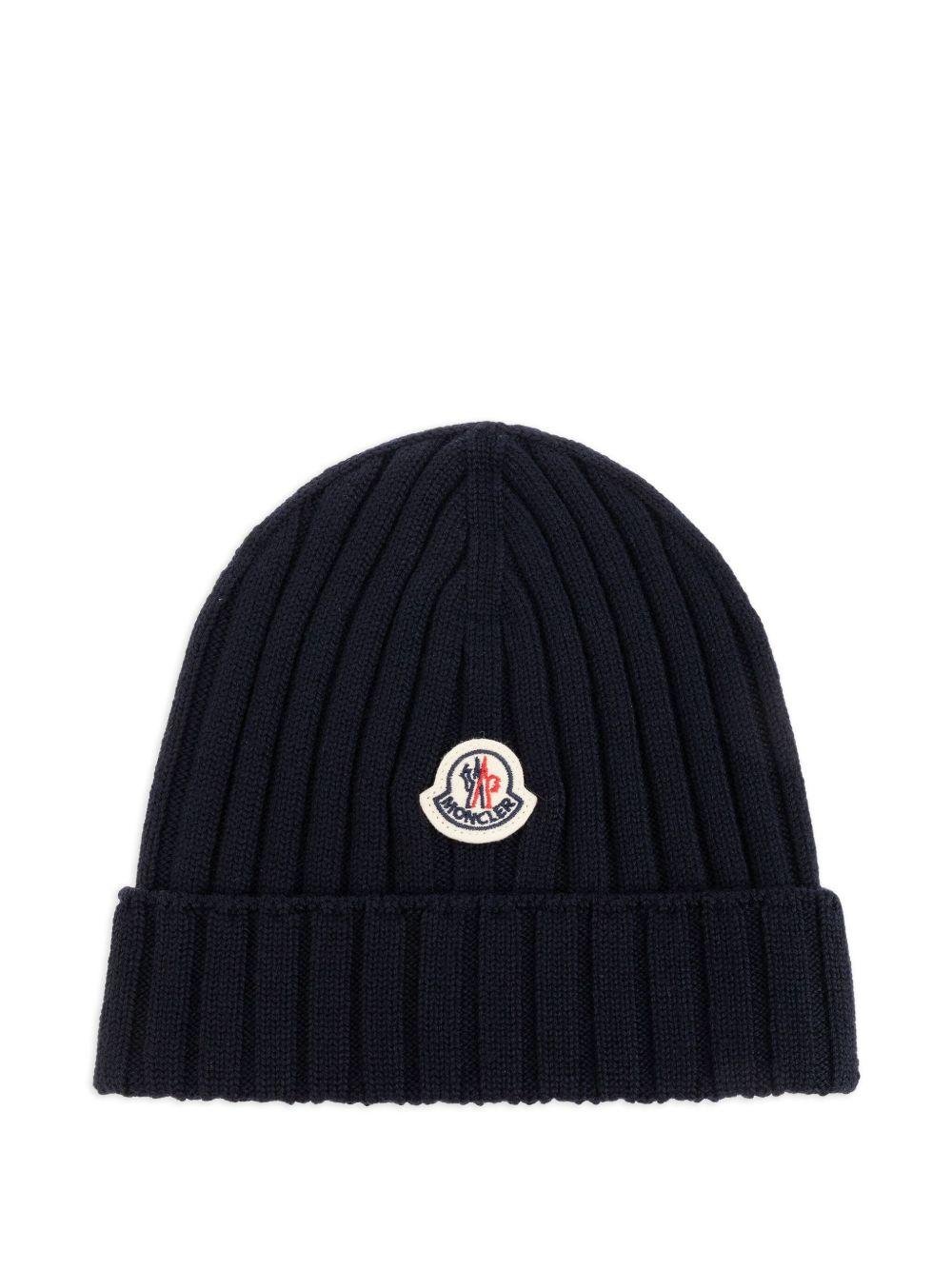 Berretto per neonato Moncler Enfant blu con toppa con logo - Rubino Kids