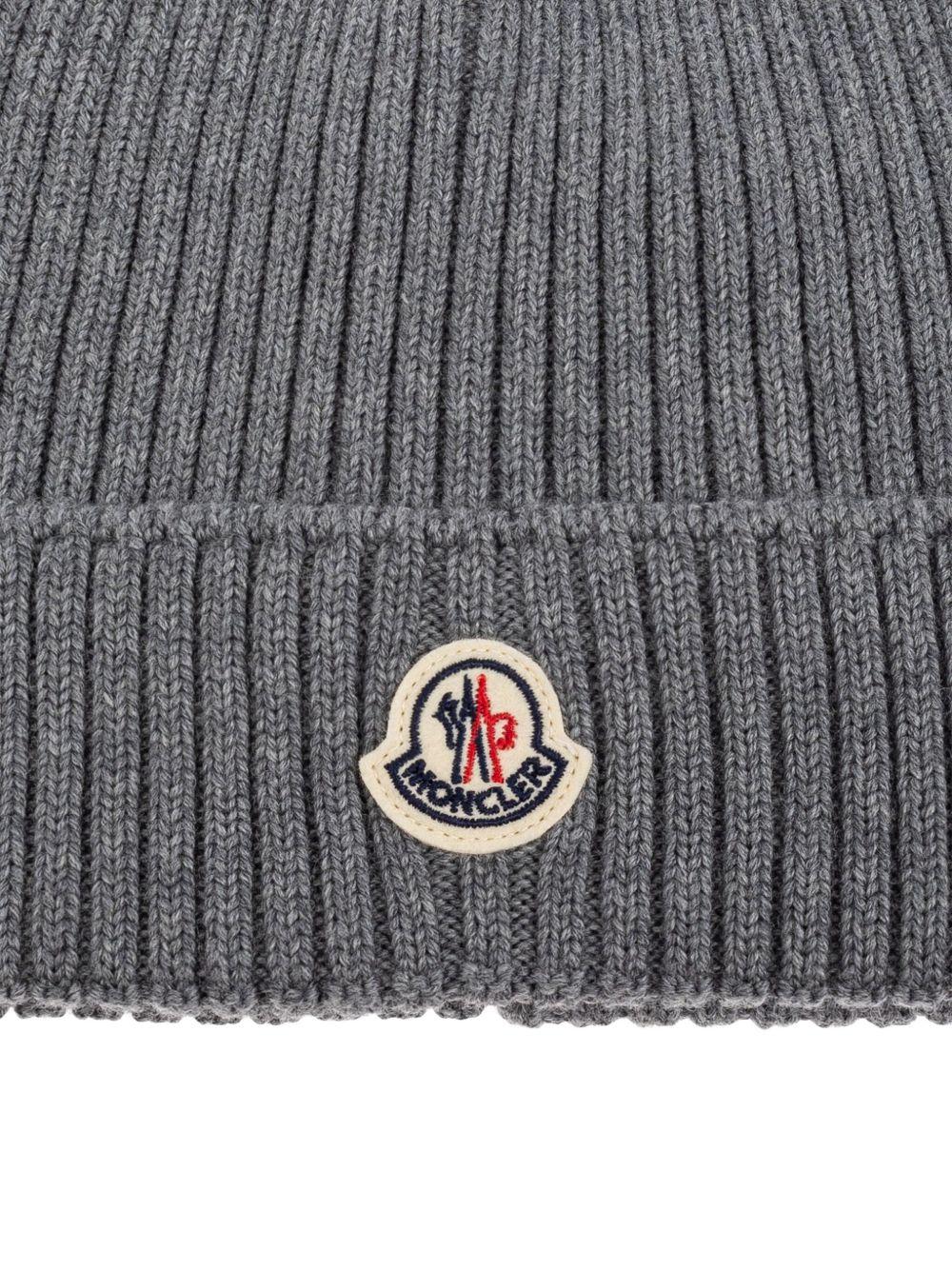 Cappello per bambini Moncler Enfant grigio con applicazione logo - Rubino Kids
