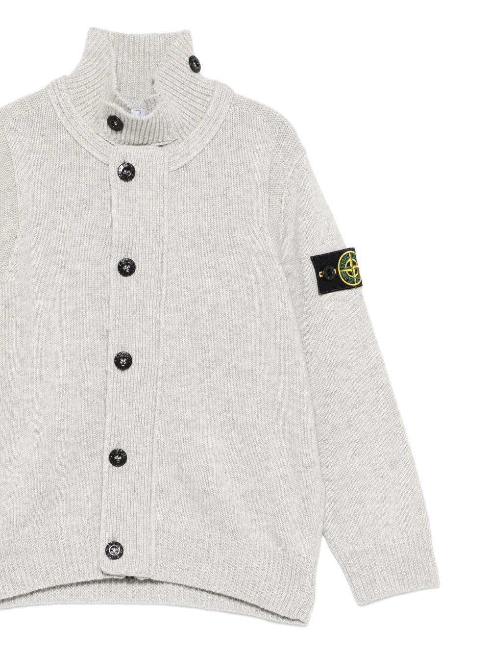 Cardigan per bambino Stone Island Junior grigia a collo alto con bottoni - Rubino Kids