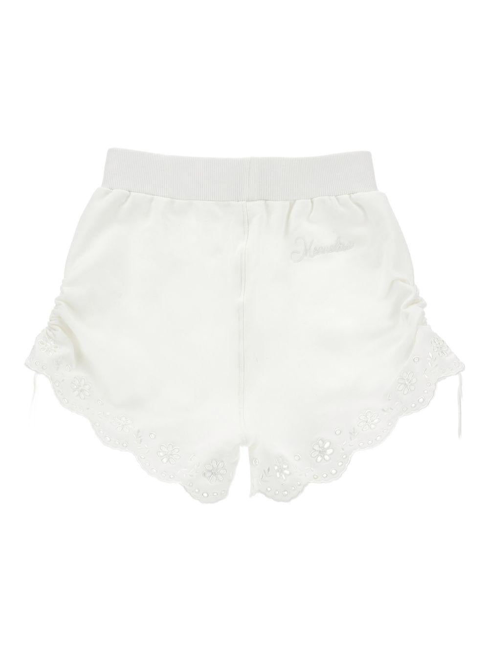 Shorts per bambina Monnalisa bianchi con ricamo a fiori 17G401 7014 0001 MONNALISA