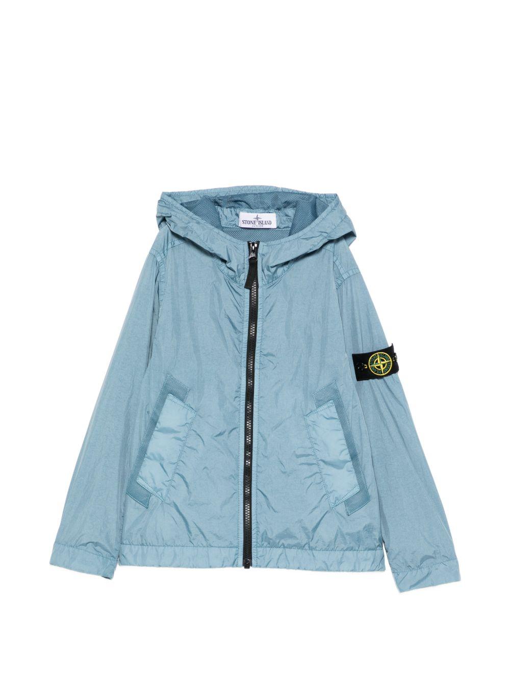 Giacca per bambino Stone Island Junior azzurro con cappuccio L1S164100003S0A23 V004A STONE ISLAND JUNIOR