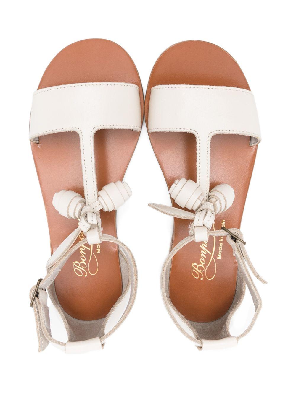 Sandali per bambina Bonpoint bianchi con cinturino a T S06GSOL00004 002 BONPOINT