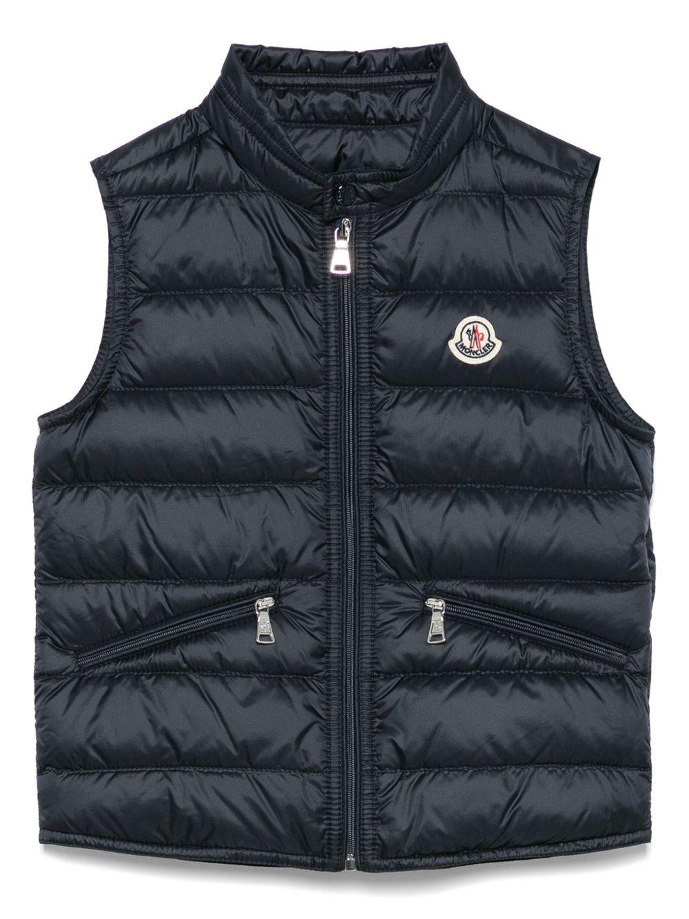 Gilet per bambino Moncler Enfant blu navy con logo sul petto L19541A00034597YF 778 MONCLER ENFANT