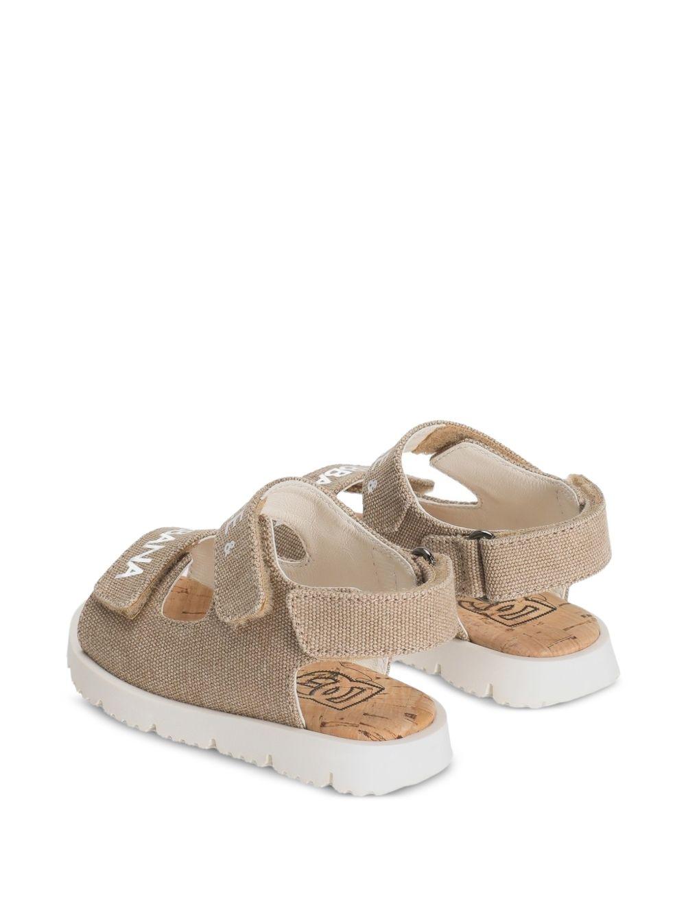 Sandali per bambini Dolce & Gabbana Kids beige con dettaglio logo DL0092 AW520 8H065 DOLCE & GABBANA KIDS
