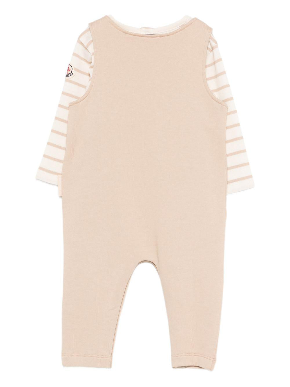 Completo per neonato Moncler Kids beige con logo sul davanti L19518M0000389AKM 222 MONCLER ENFANT