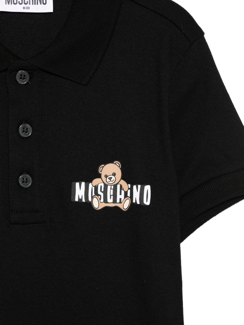 T-shirt per bambino Moschino Kids nera con logo sul davanti HSM03YLFA09 60100 MOSCHINO KIDS