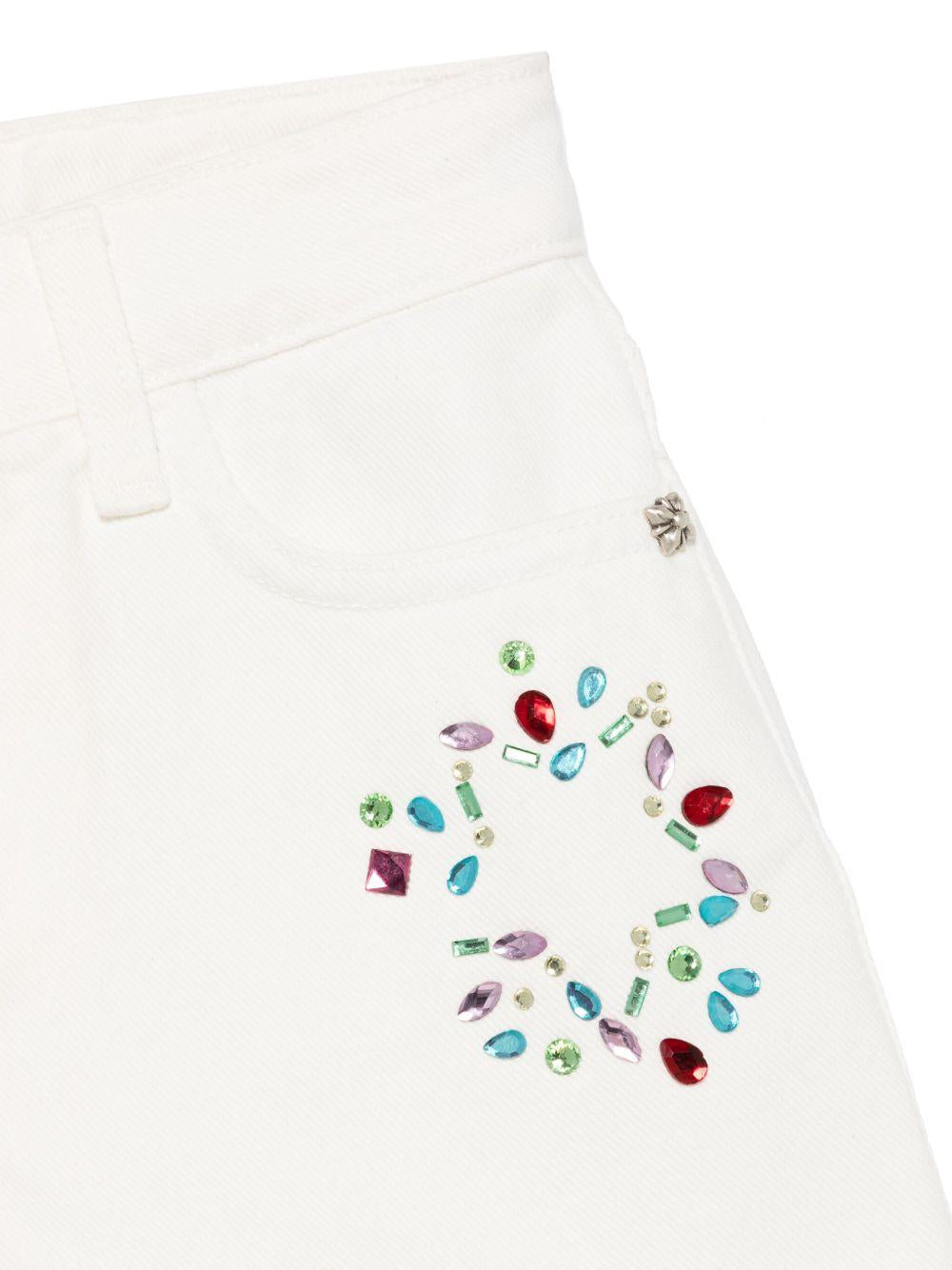 Pantaloncini decorati con strass per bambina John Richmond Junior bianco con orlo sfrangiato - Rubino Kids