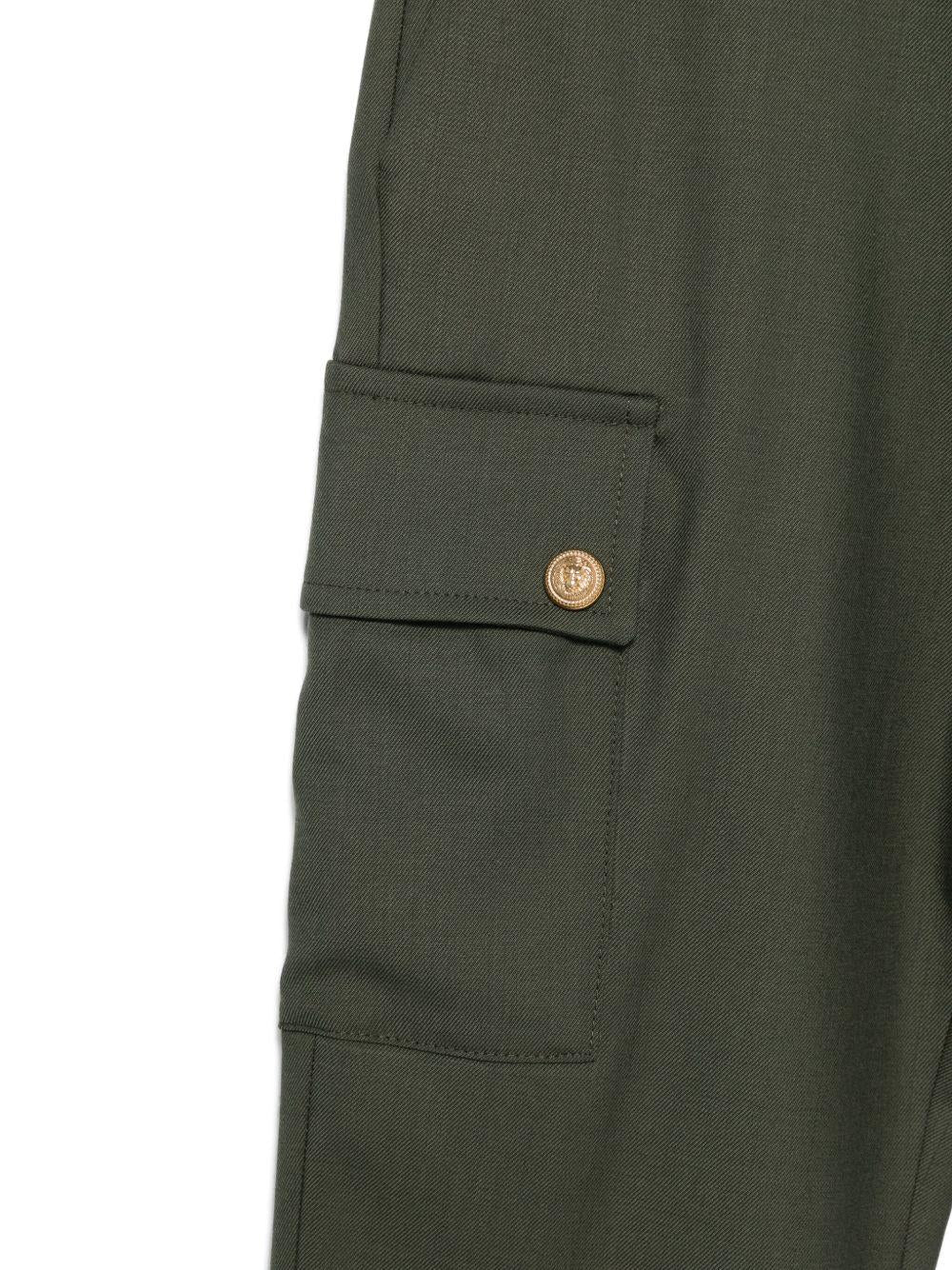 Pantaloni cargo per bambino Balmain Kids verde con bottoni dorati - Rubino Kids