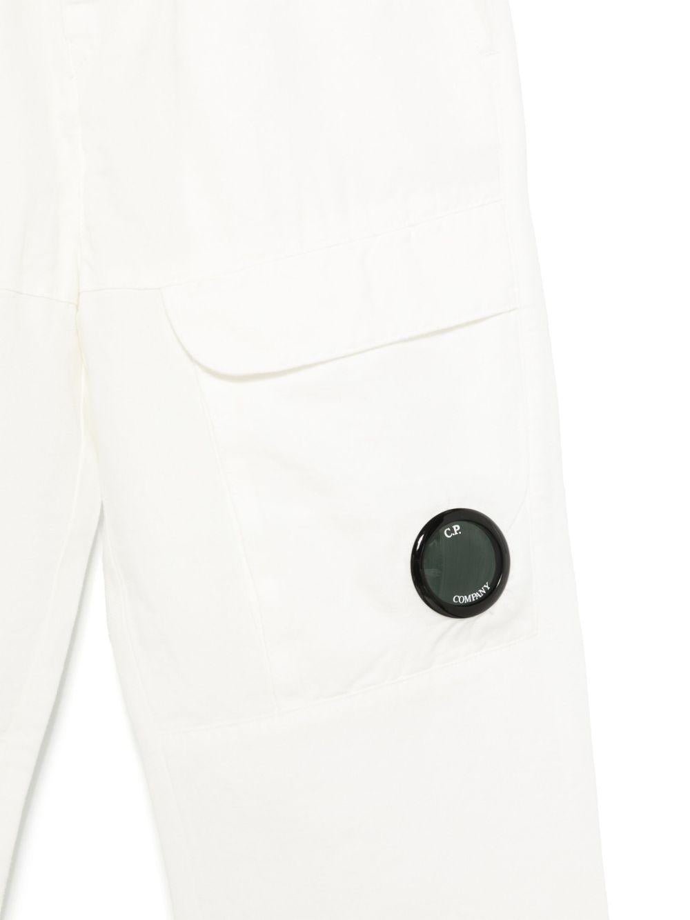 Pantaloni per bambino C.P. Company Kids bianco con applicazione - Rubino Kids