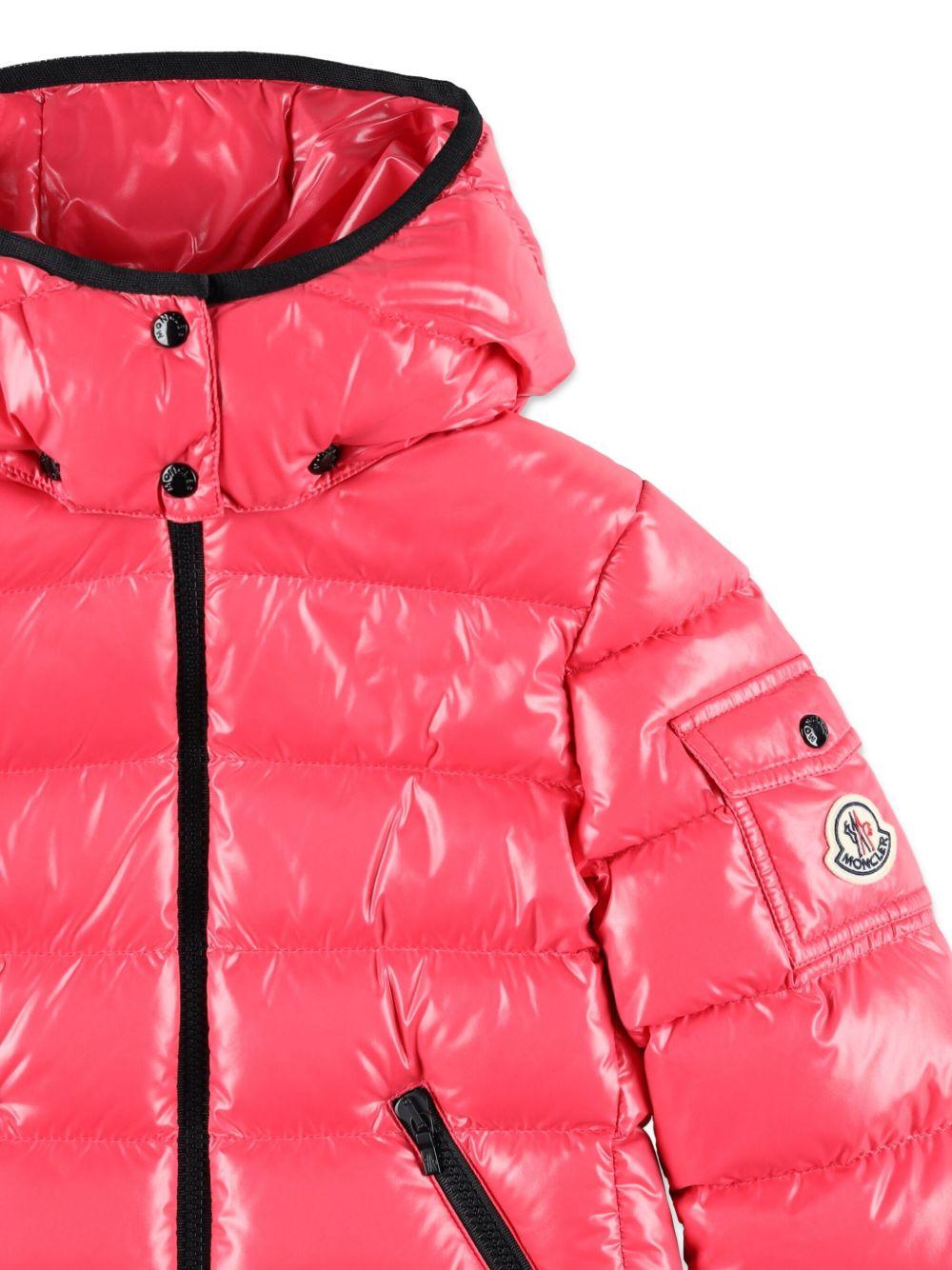 Piumino per bambina Moncler Enfant rosso con cappuccio ampio - Rubino Kids