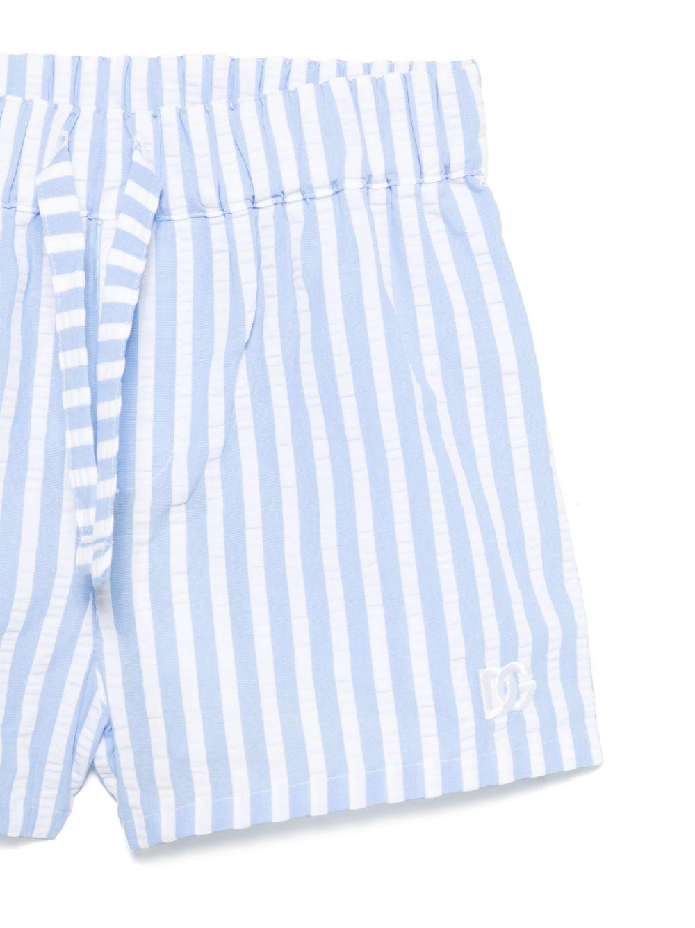 Shorts a righe per neonato Dolce & Gabbana Kids azzurro con logo ricamato sul davanti - Rubino Kids