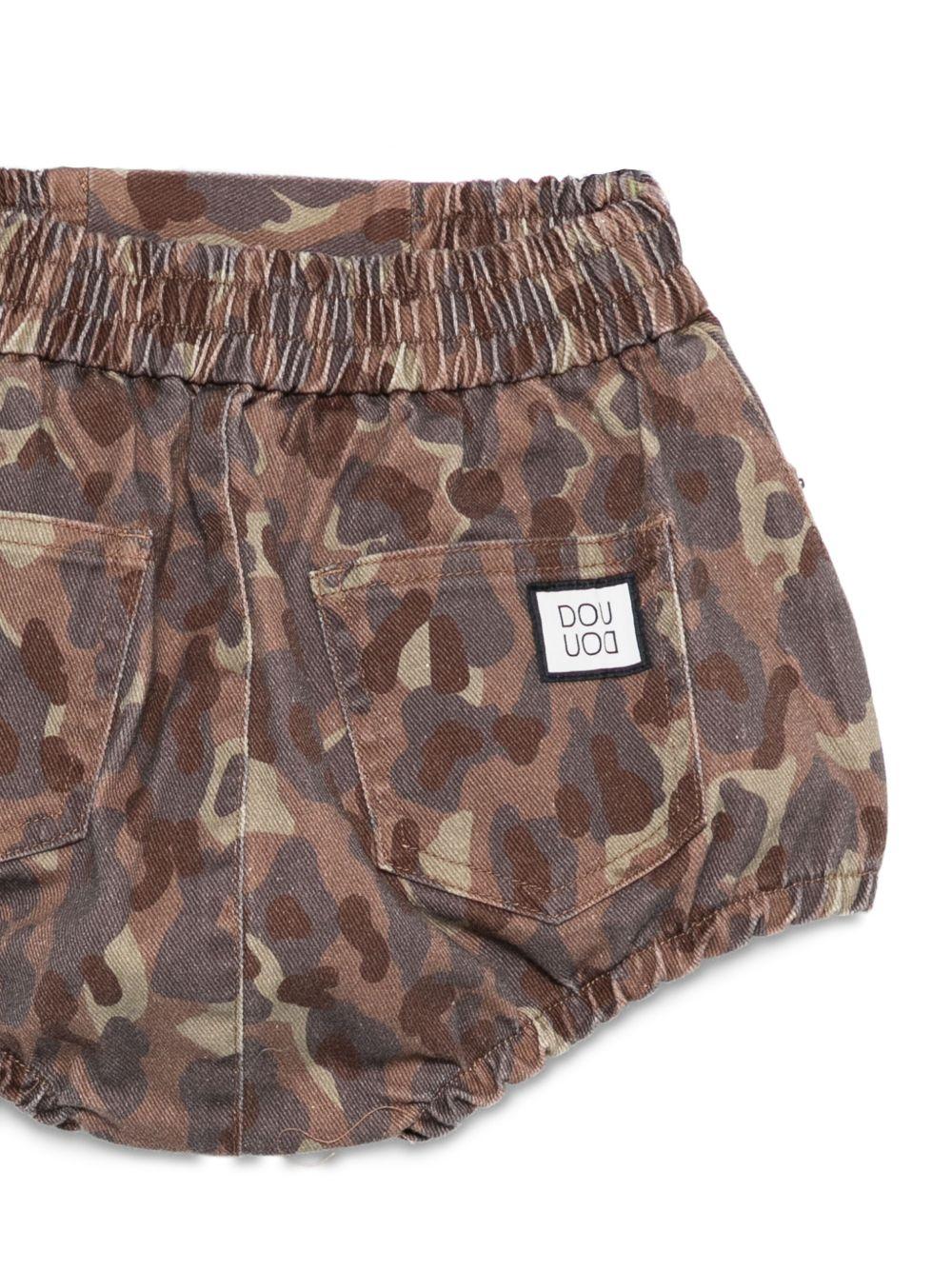 Shorts per bambina Douuod Kids marrone con stampa camouflage - Rubino Kids