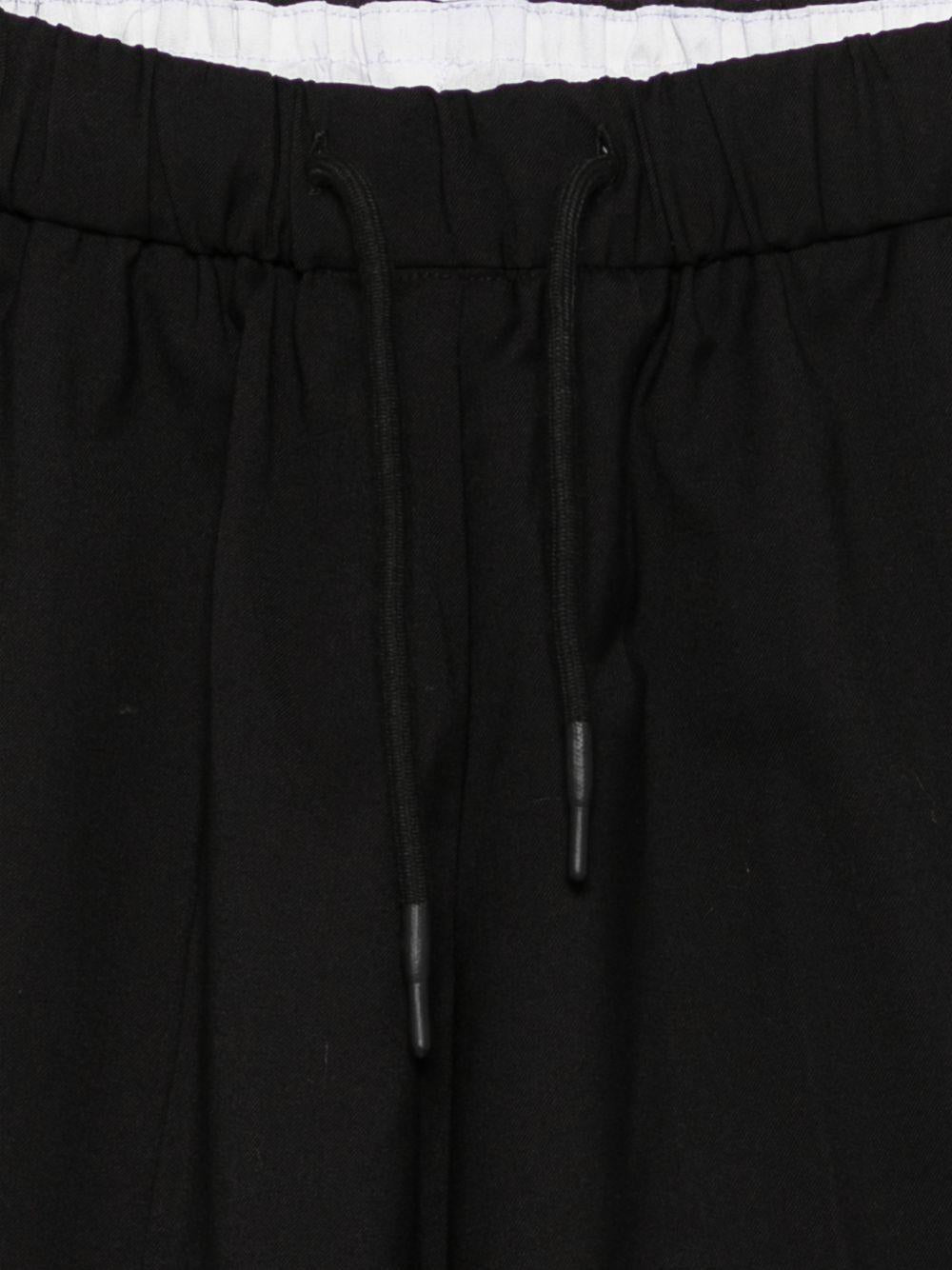 Shorts per bambino John Richmond Junior neri con tappa con logo sul retro - Rubino Kids