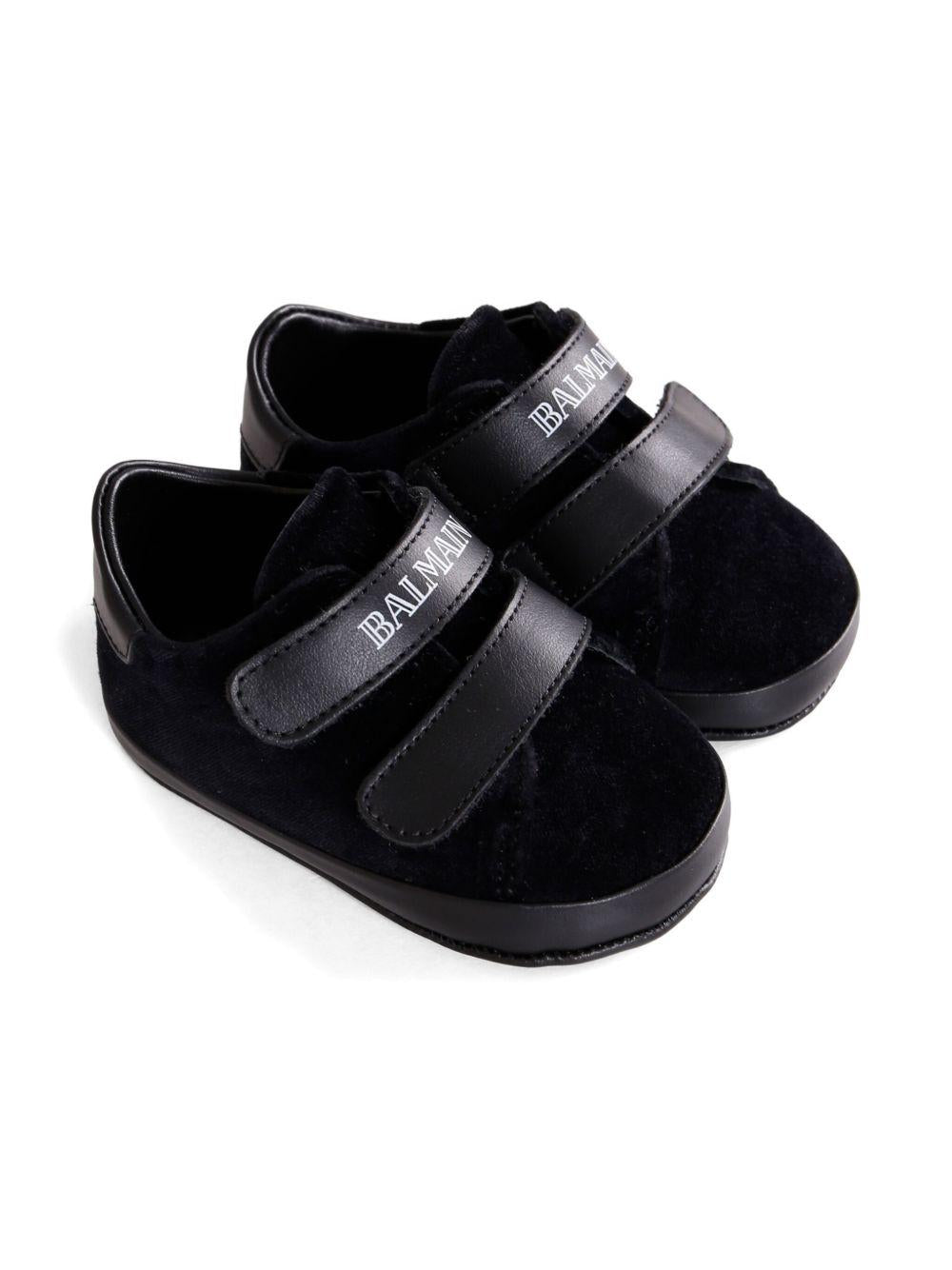 Sneakers in velluto per neonato Balmain Kids nero con strappi - Rubino Kids