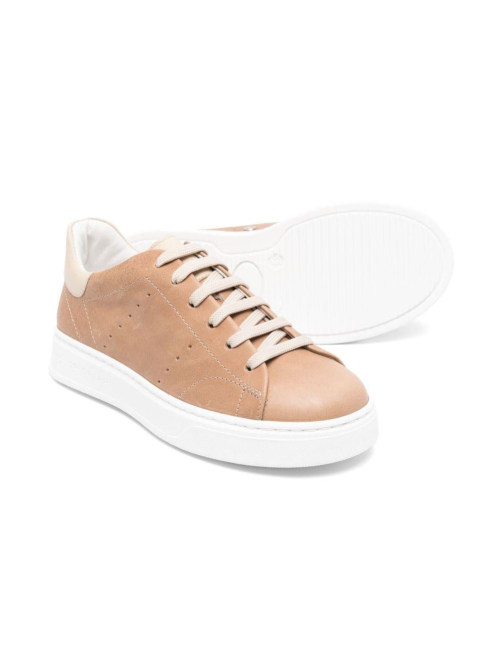 Sneakers per bambino Colorichiari beige scuro in pelle con rinforzo sul tallone a contrasto con logo - Rubino Kids