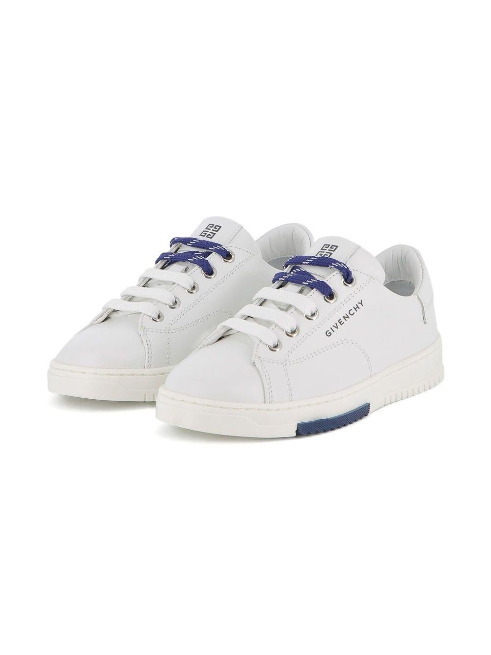 Sneakers per bambino Givenchy Kids bianche con logo goffrato - Rubino Kids