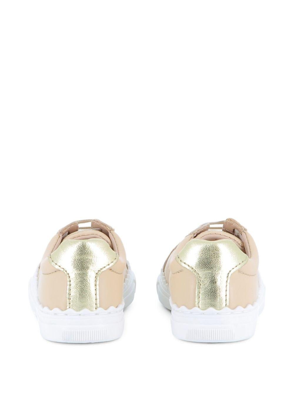 Sneakers per neonata Chloé Kids beige con bordo a smerlo - Rubino Kids
