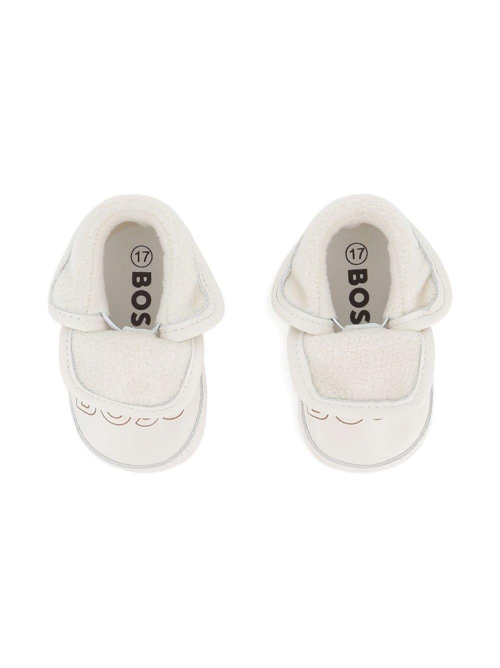 Sneakers per neonato BOSS Kids bianche con fodera in shearling - Rubino Kids