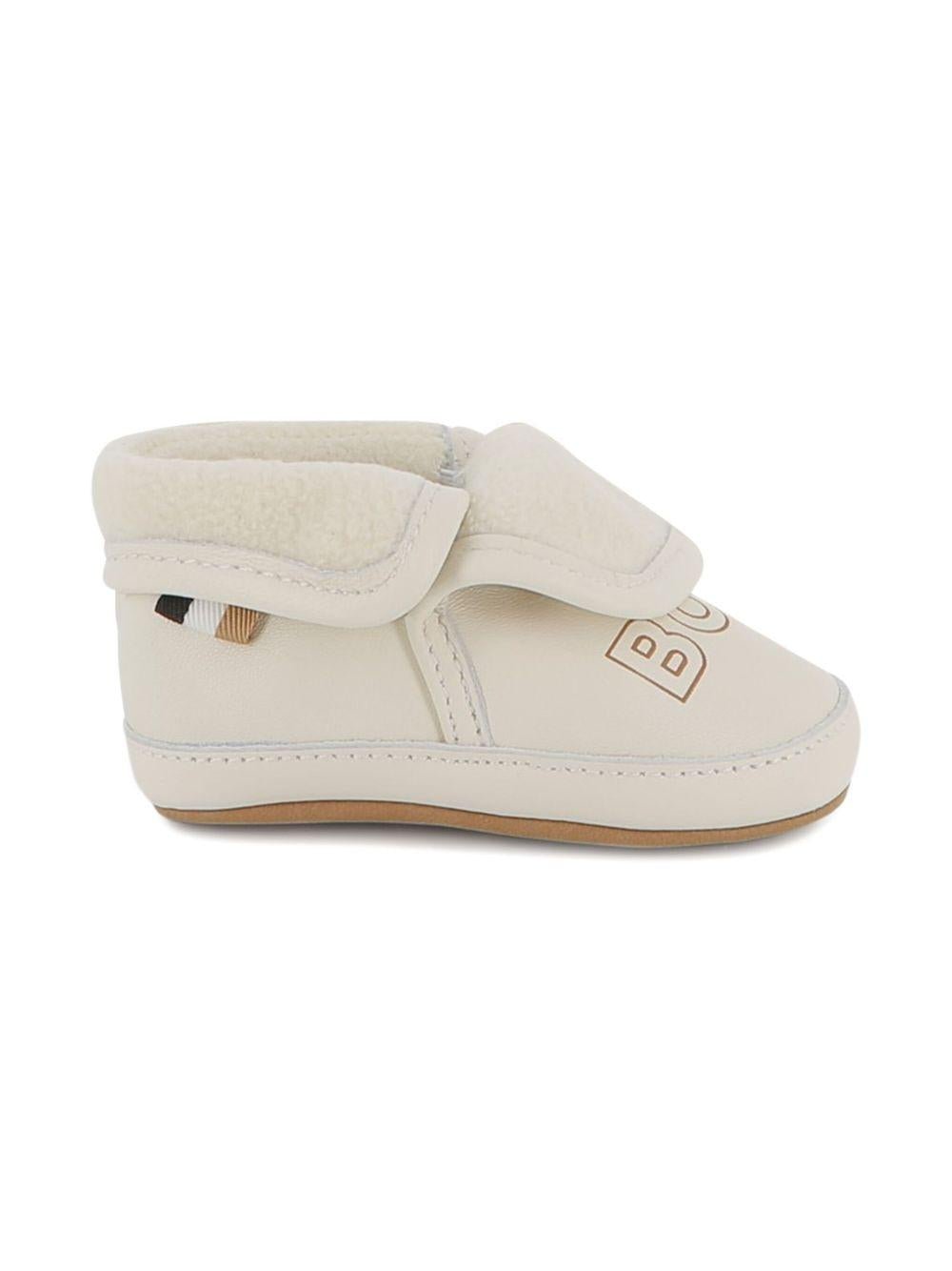 Sneakers per neonato BOSS Kids bianche con fodera in shearling - Rubino Kids