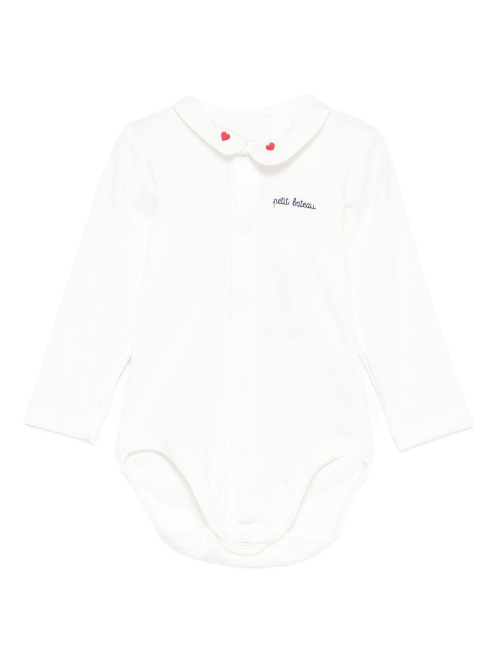 Tutina per neonati Petit Bateau bianca con decorazione a cuori - Rubino Kids