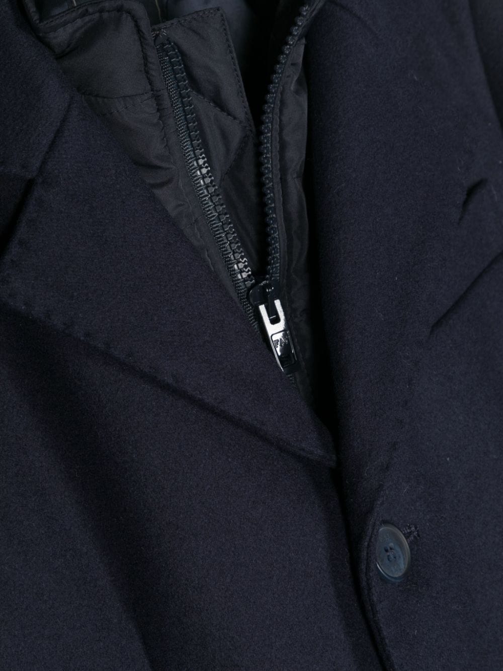 Layered design single breasted coat
