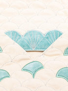 Abito sirena giocattolo per bambina Avery Row beige con rifiniture smerlate - Rubino Kids