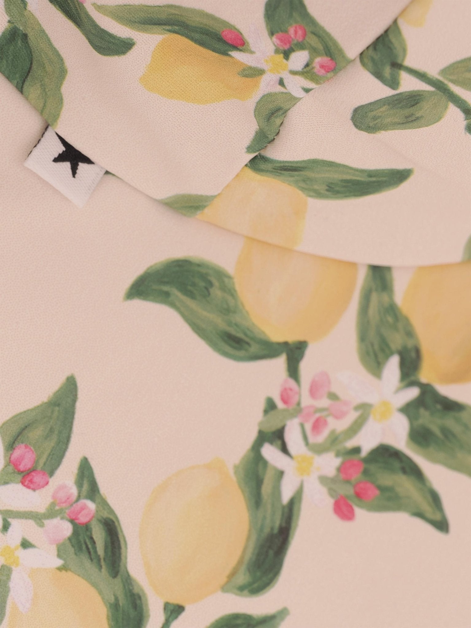 Cappello Nuka per bambina Molo multicolore con stampa limoni all - over - Rubino Kids