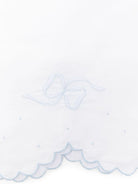 Coperta smerlata per neonati Mariella Ferrari bianco con fiocco - Rubino Kids