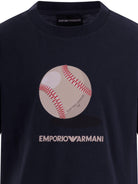 T-shirt per bambino Emporio Armani Kids blu con stampa pallina da baseball EB001344 AF14503 UB096 EMPORIO ARMANI KIDS 