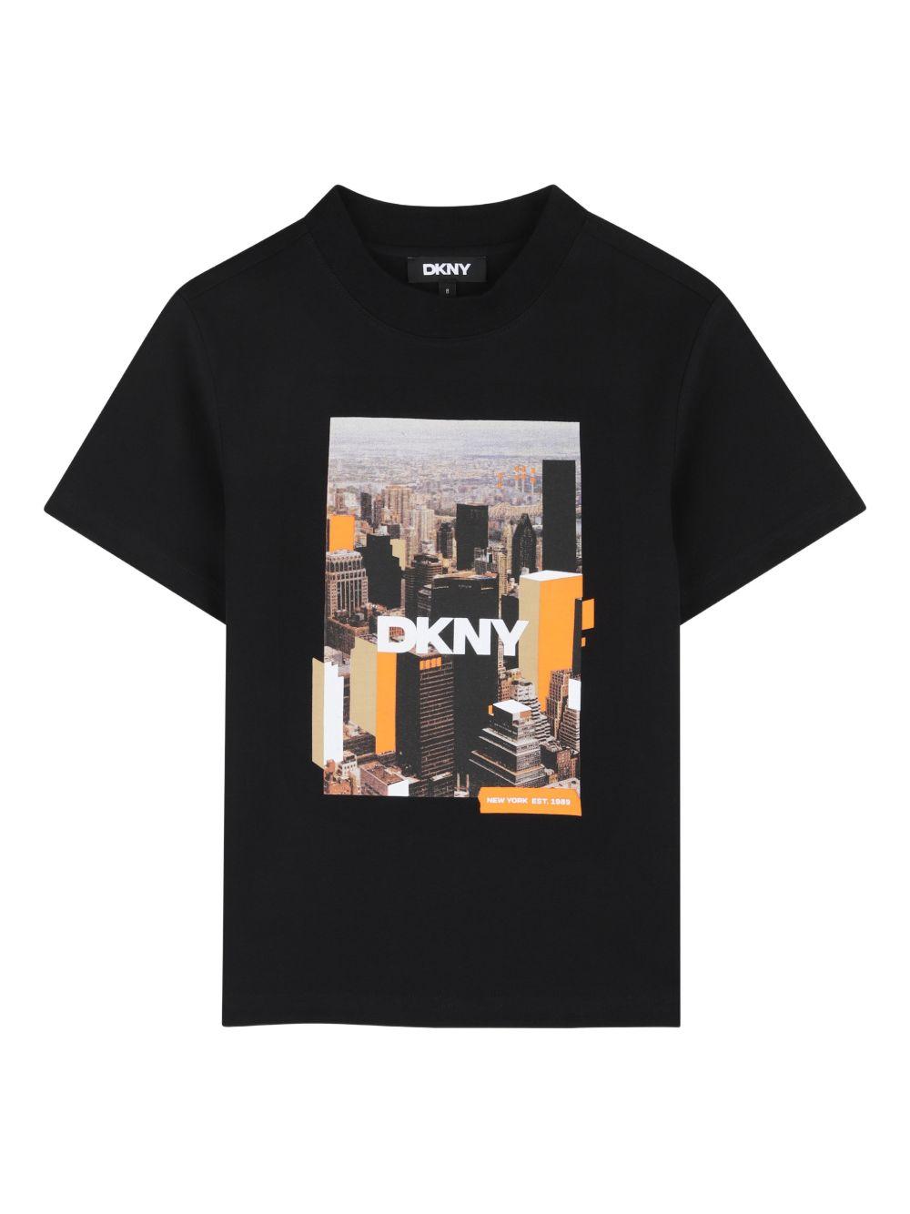 T-shirt per bambino Dkny Kids nera con stampa grafica D62536 09B DKNY 