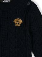 Maglione con ricamo Medusa per neonato Versace Kids blu con abbottonatura sulla spalla - Rubino Kids
