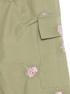 Pantaloni cargo per bambina Stella McCartney Kids verde con ricamo rose - Rubino Kids
