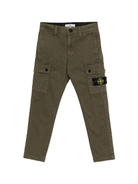 Pantaloni cargo per bambino Stone Island Junior verdi con tasca posteriore a filetto - Rubino Kids