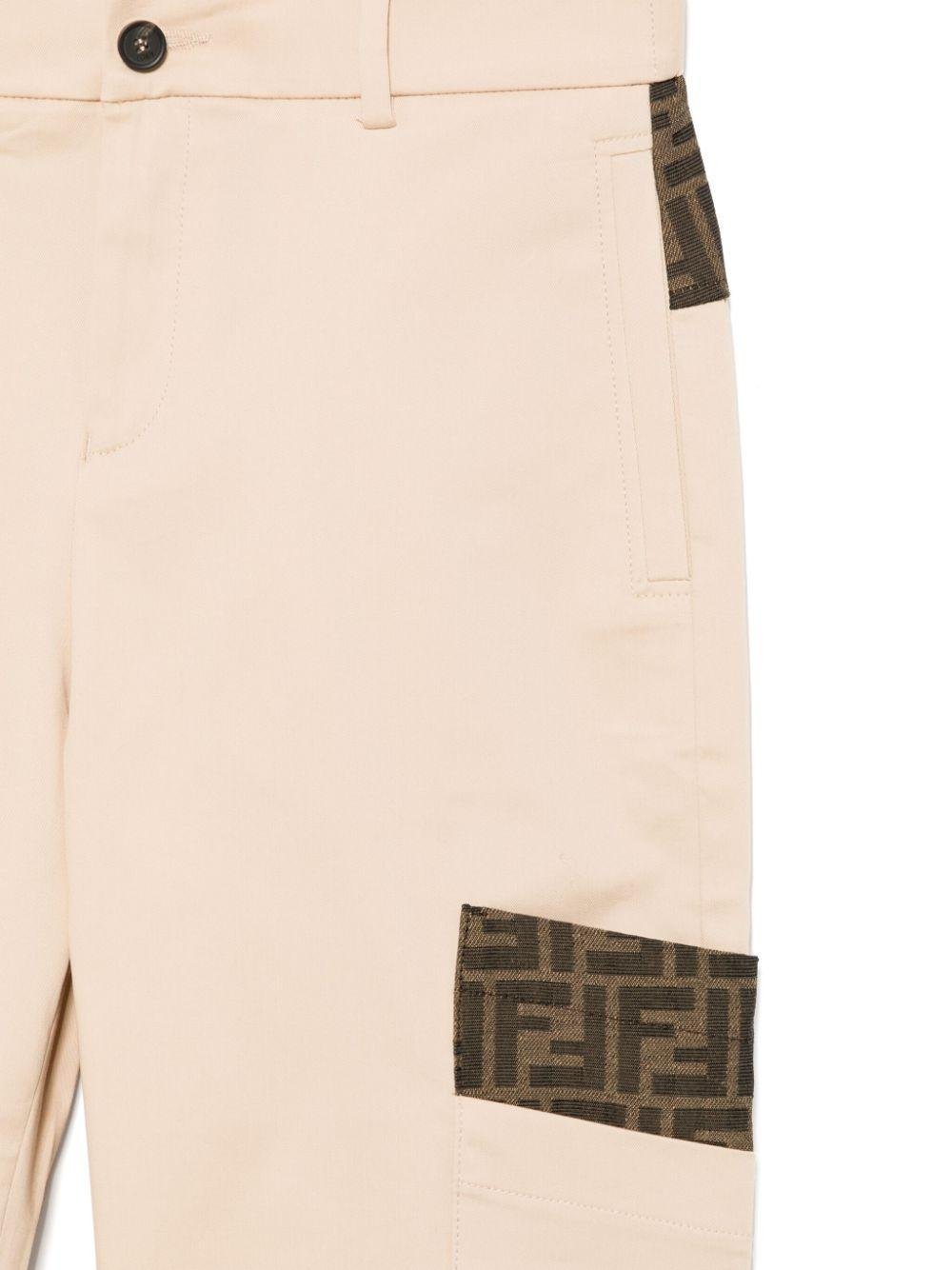 Pantaloni per bambino Fendi Kids beige con applicazioni a contrasto FF - Rubino Kids