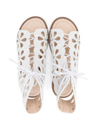 Sandali per bambina Florens bianco a fiori con cut - out - Rubino Kids