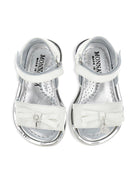 Sandali per bambina Monnalisa bianchi con dettaglio fiocco - Rubino Kids