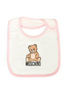 Set berretto e bavaglino per neonata Moschino Kids rosa con motivo Teddy Bear - Rubino Kids