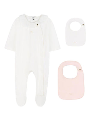 Chloé Kids beige baby girl romper and bib set with snap button closure