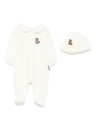 Set tutina e berretto per neonati Moschino Kids bianco con orsetto ricamato - Rubino Kids