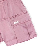 Shorts dritti per bambina Monnalisa rosa con placca con logo - Rubino Kids