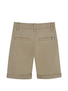 Shorts per bambino Boss Kids marrone chiaro con risvolto - Rubino Kids