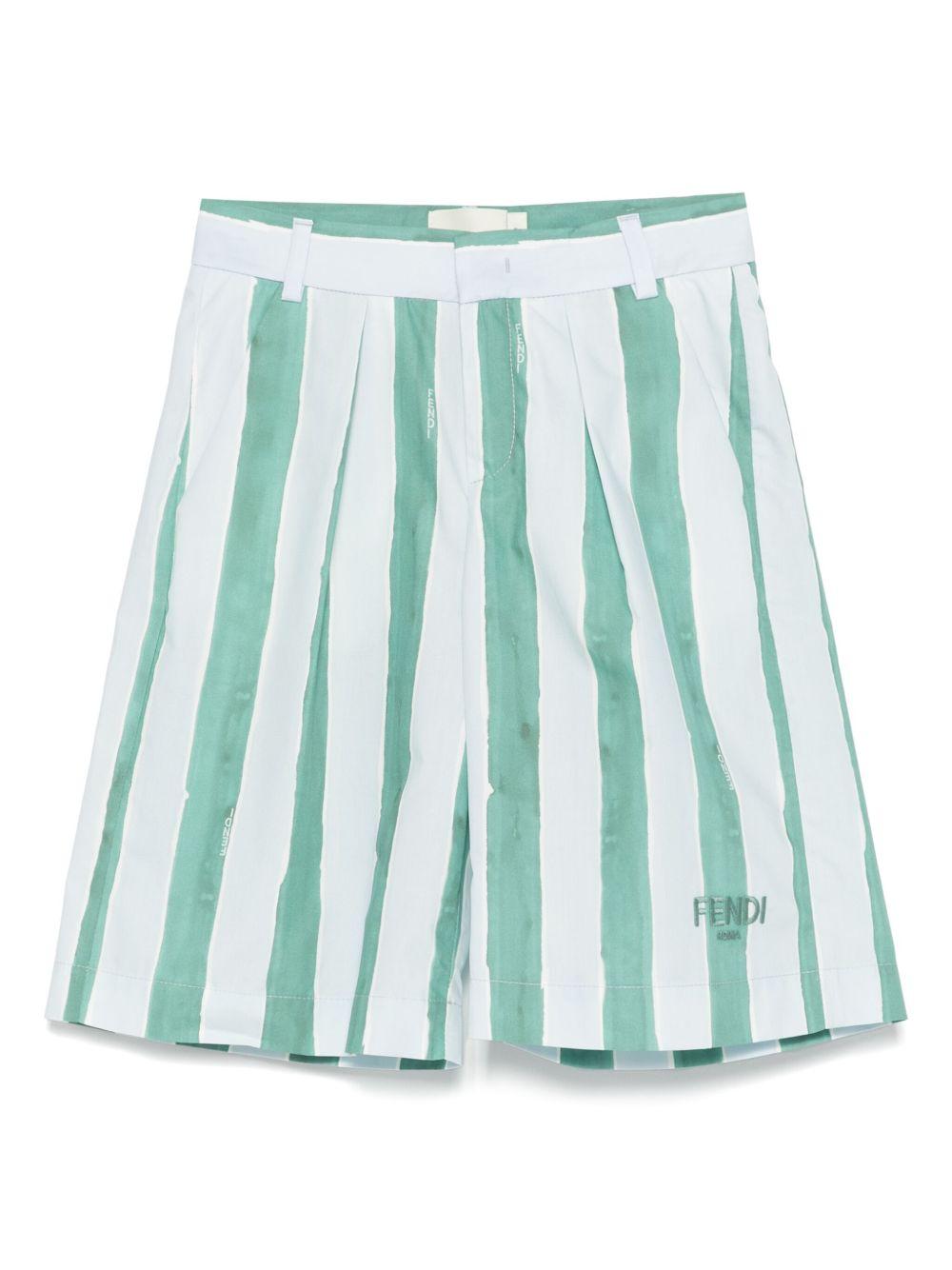 Shorts per bambino Fendi Kids bianco a righe verticali verdi - Rubino Kids