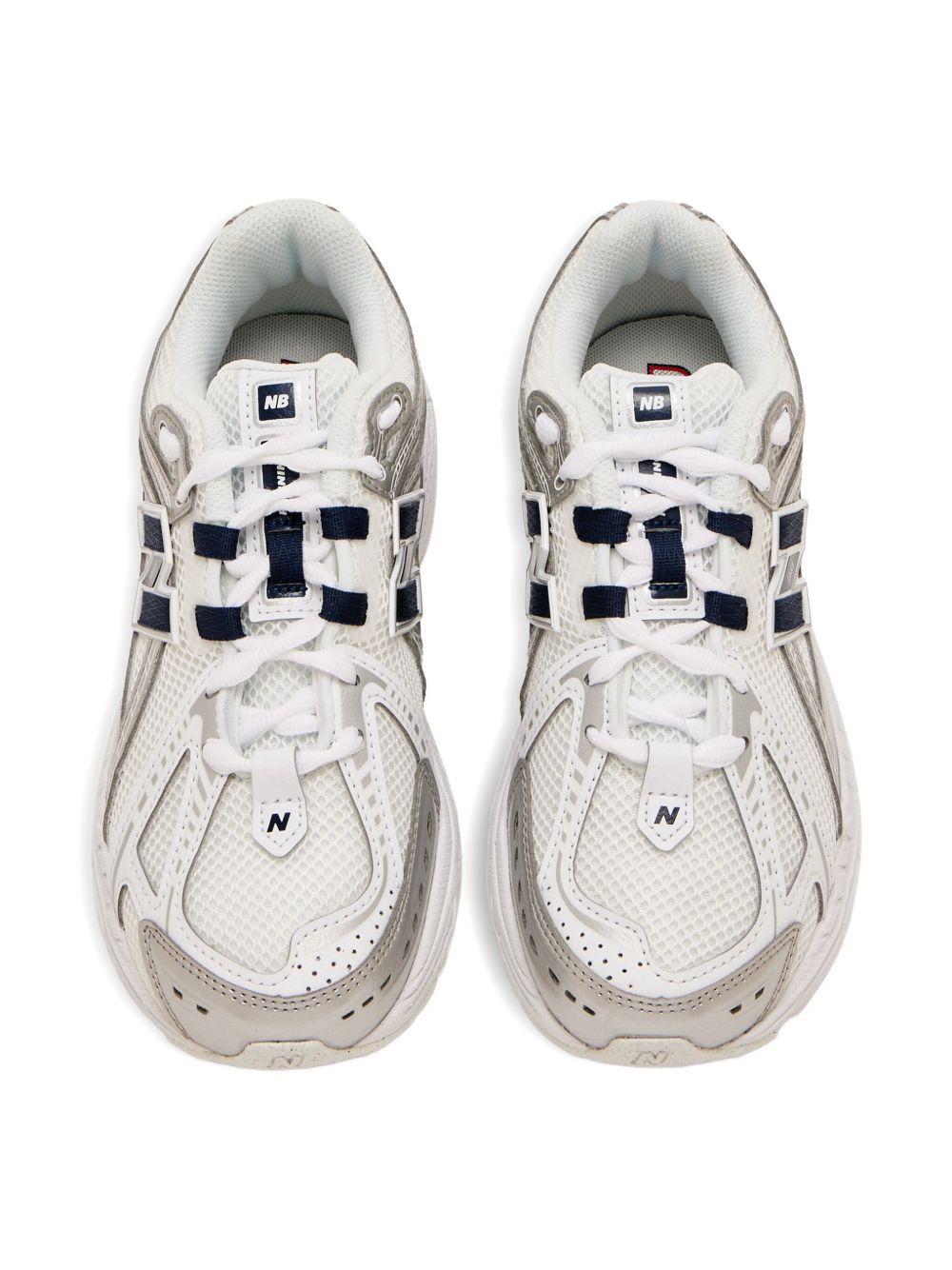 Sneakers 1906 per bambino New Balance Kids bianche con applicazione con logo - Rubino Kids