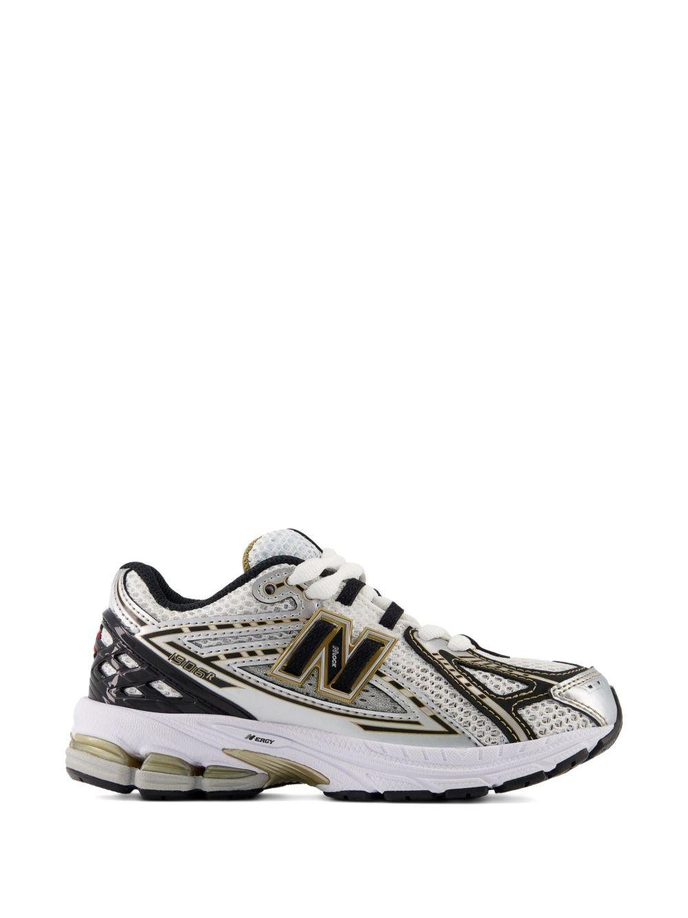 Sneakers 1906 per bambino New Balance Kids grigie con applicazione logo sui lati - Rubino Kids