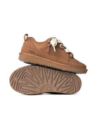 Sneakers Lo Lowmel UGG Kids marroni con applicazione sulla linguetta con logo - Rubino Kids