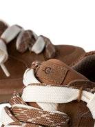 Sneakers Lo Lowmel UGG Kids marroni con applicazione sulla linguetta con logo - Rubino Kids