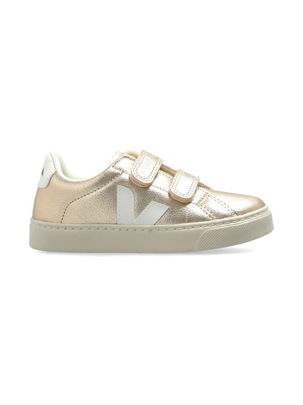 Sneakers per bambina VEJA Kids oro con applicazione logo - Rubino Kids