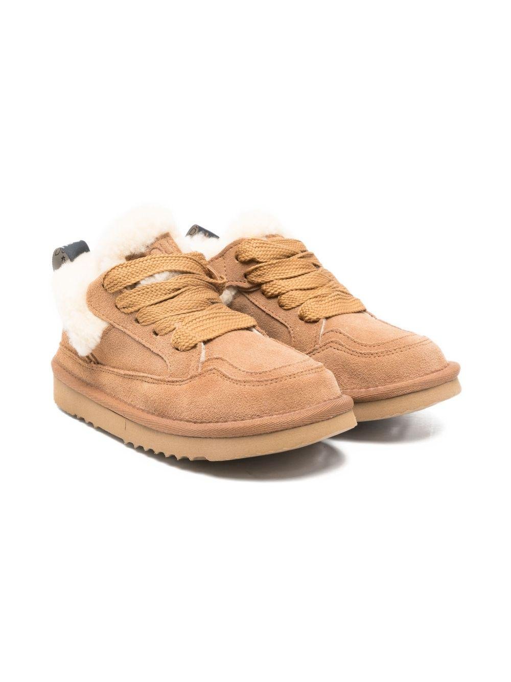 Sneakers per bambini Douuod Kids beige in pelle scamosciata con finiture in pelliccia sintetica - Rubino Kids