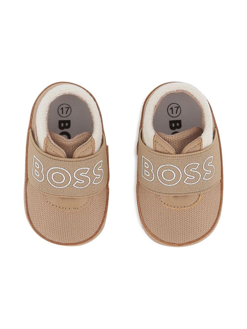 Sneakers per neonati BOSS Kids beige con logo - Rubino Kids