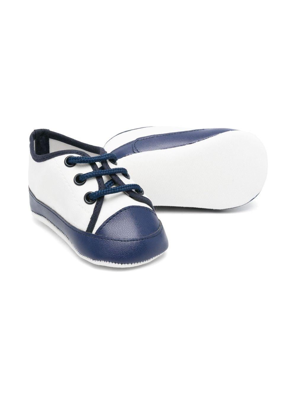 Sneakers primi passi per neonato Colorichiari bianco e blu con design color - block - Rubino Kids